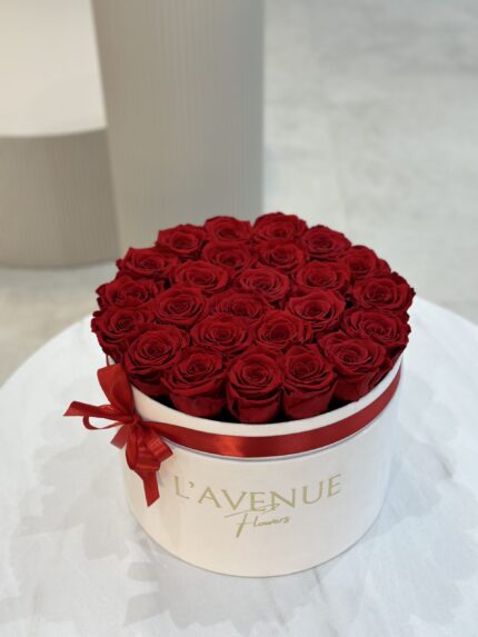 Czerwone wieczne róże | Biały Mega box