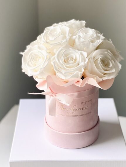 Wieczne białe róże | Mały różowy box